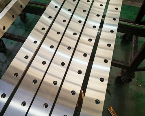 白车身焊接机器人导轨