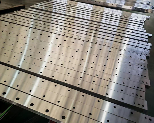 白车身焊接机器人导轨